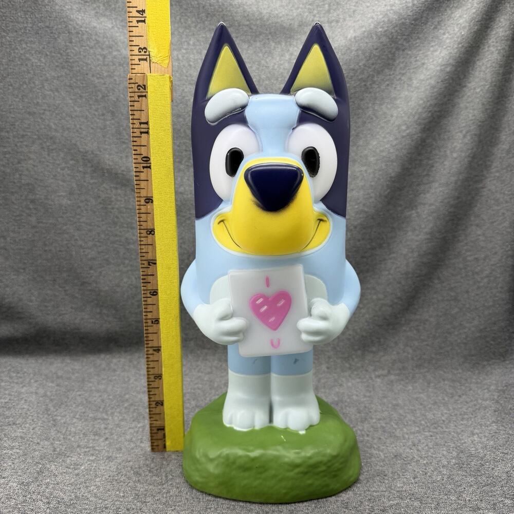 Gemmy Bluey I LOVE YOU Blow Mold 14 Inch Lighted Heart Tabletop Decor WORKS
